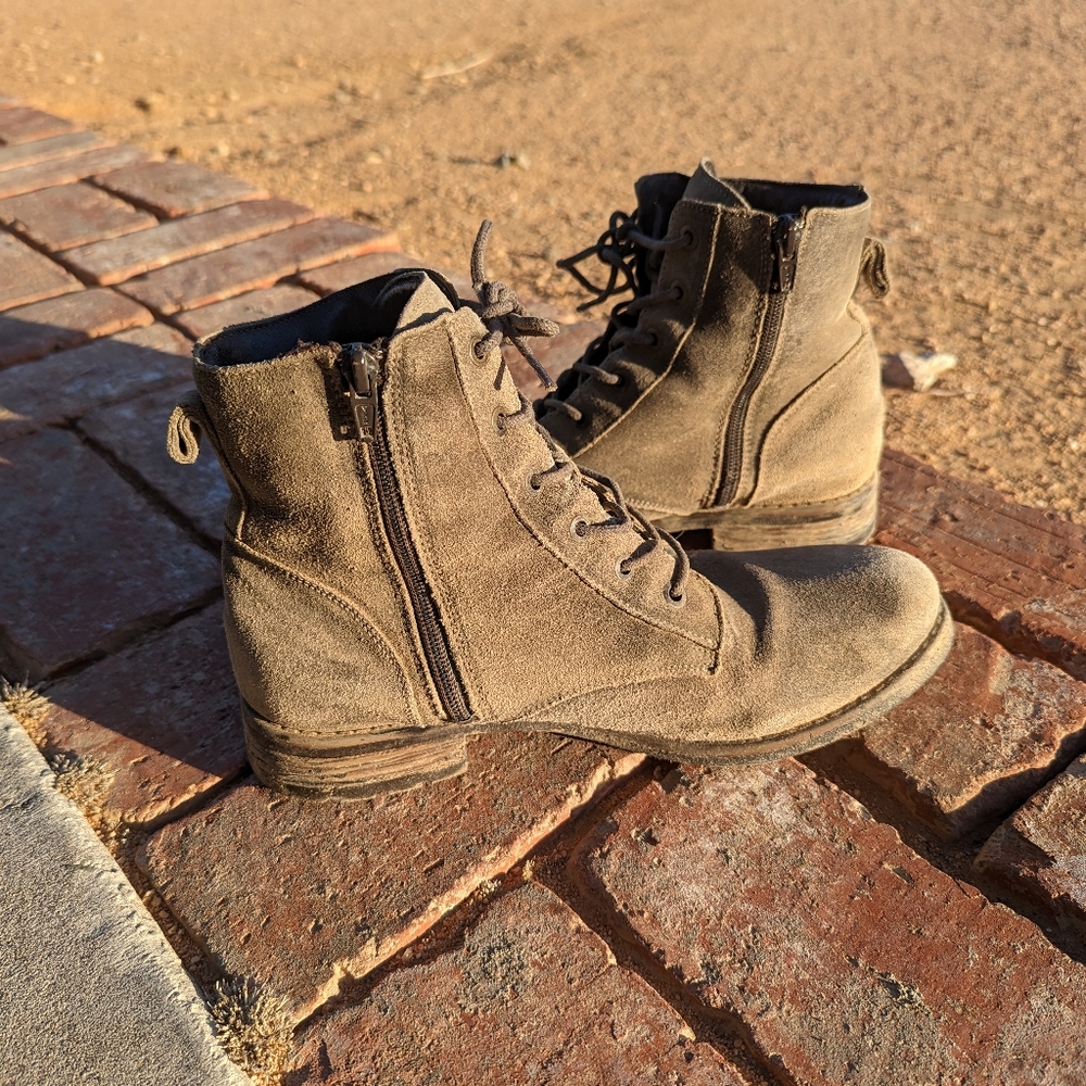 Taos Boot Camp in Smoke Rugged 39